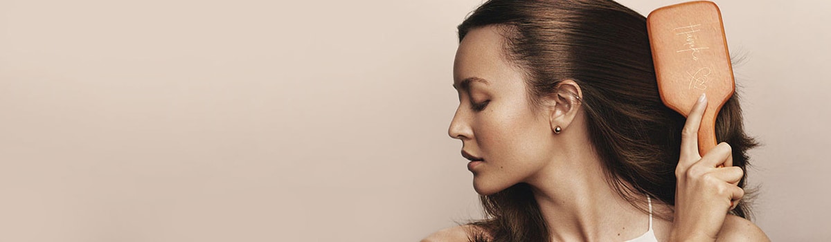 アヴェダのパドルブラシ