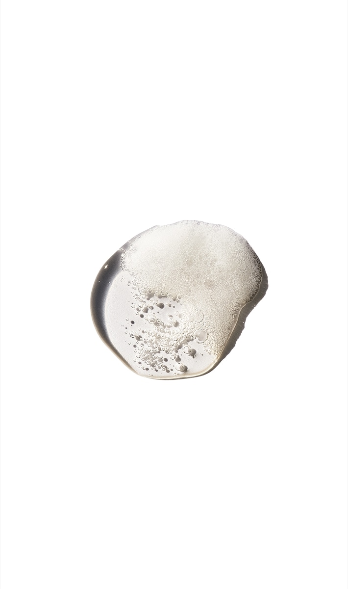 Brilliant™ Shine Boosting Shampoo for softness, shine and deep cleansing